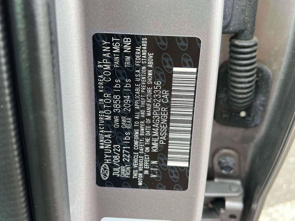 Used 2023 Hyundai Elantra SEL image 19