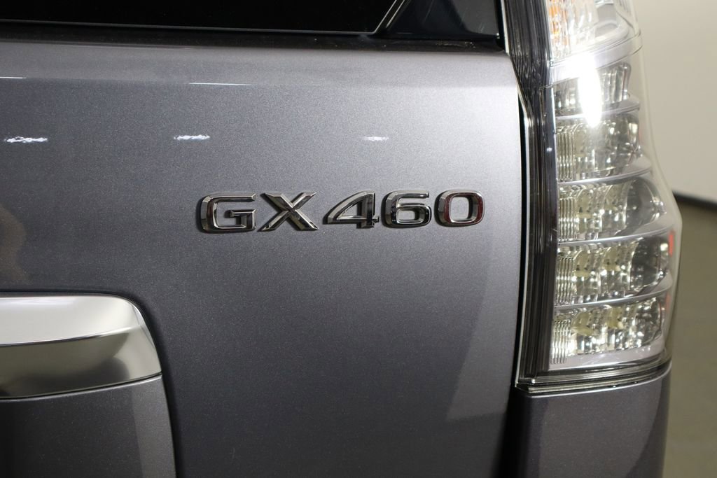 Used 2021 Lexus GX 460 Luxury w/ Accessory Package AWD/4WD image 45