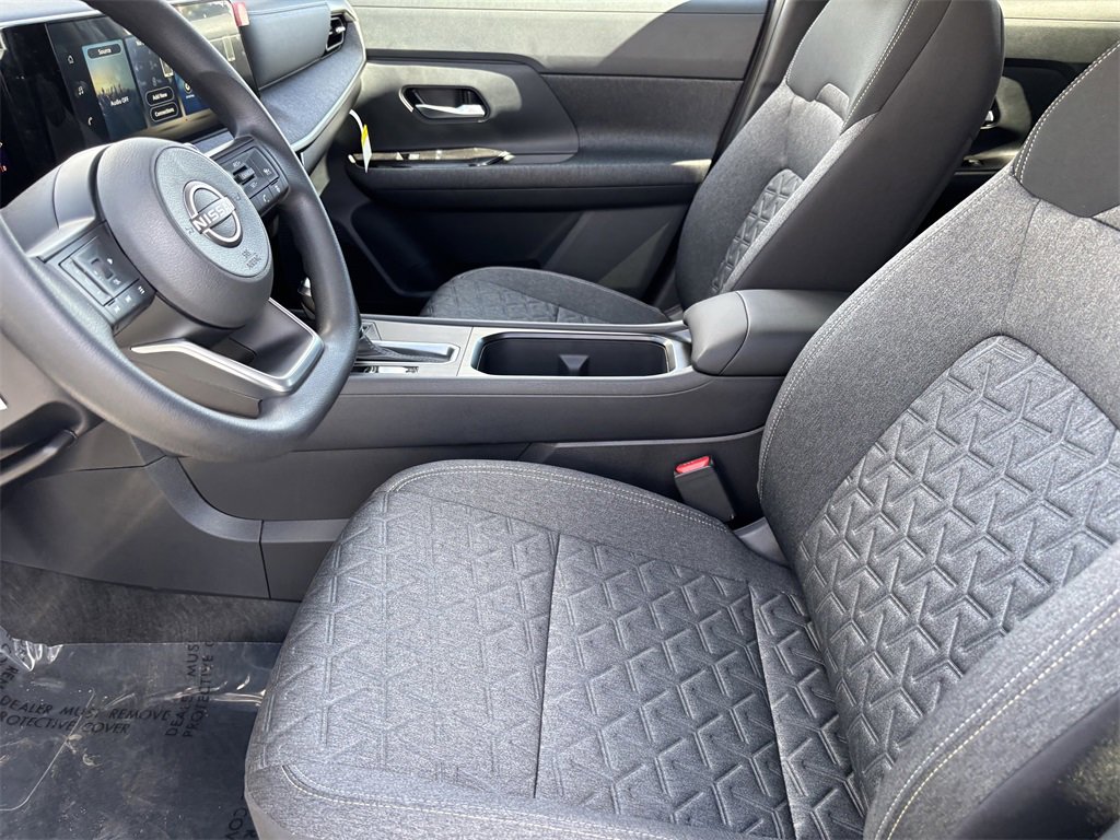 New 2026 Nissan Kicks SV image 14