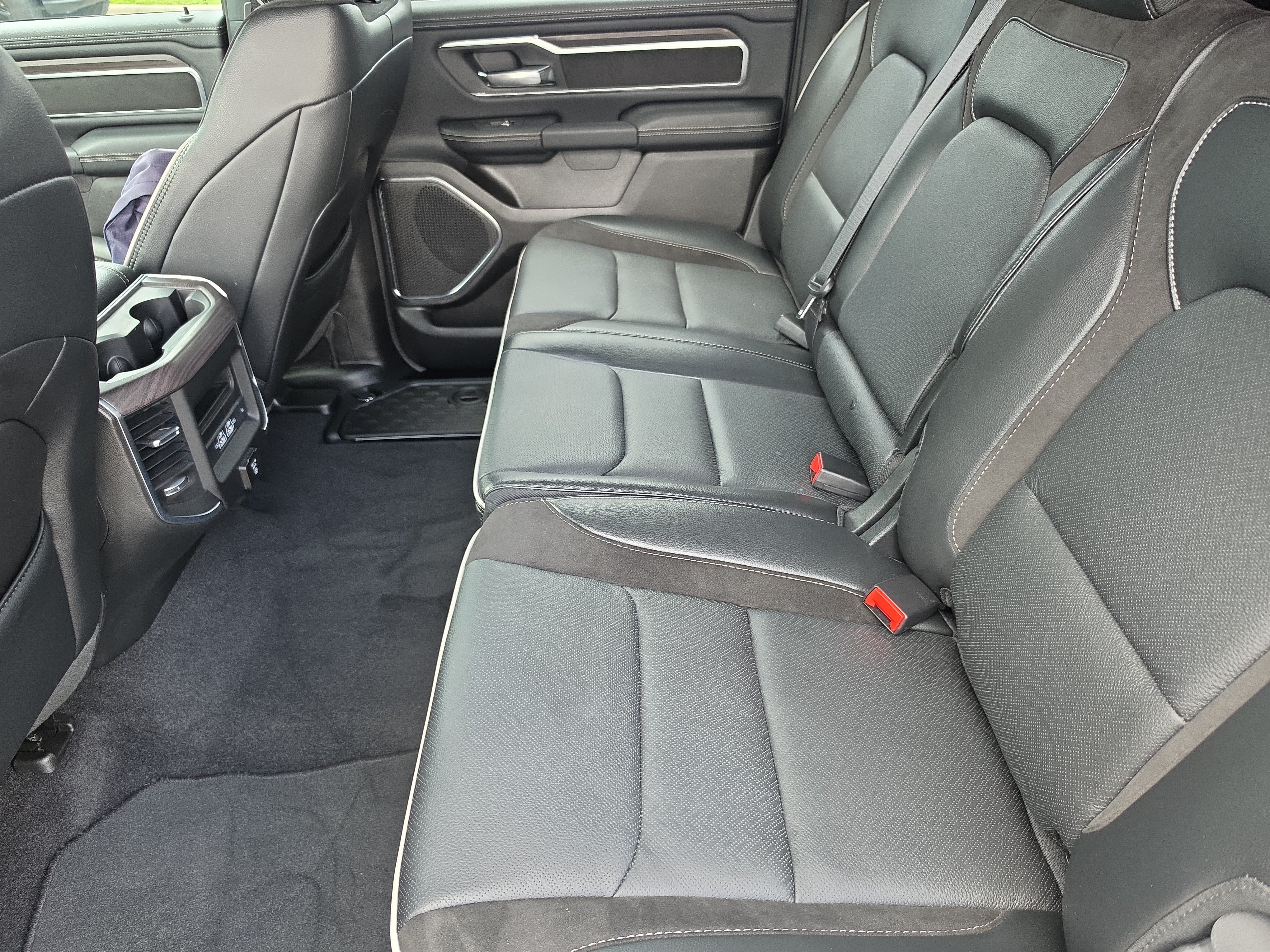 Used 2026 RAM 1500 Laramie w/ Night Edition AWD/4WD image 12