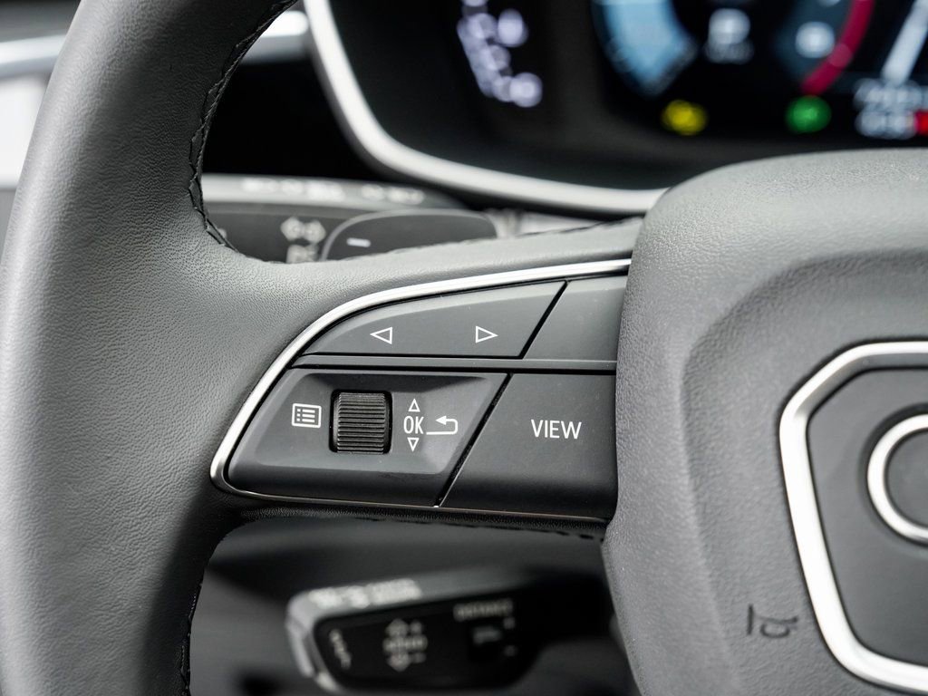 Certified 2025 Audi Q3 2.0T Premium image 12