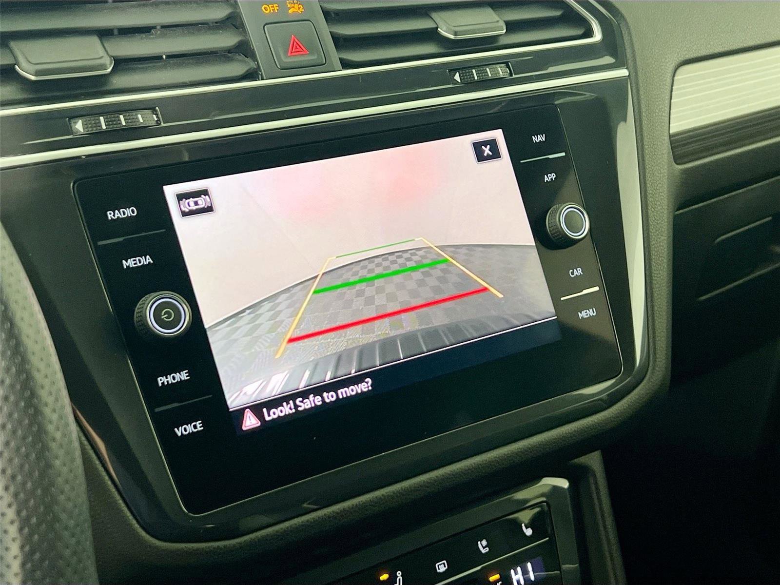 Used 2024 Volkswagen Tiguan SEL R-Line AWD/4WD image 13