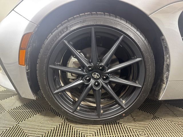 Used 2023 Toyota GR86 Premium image 10