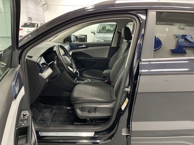 Certified 2023 Volkswagen Taos SE AWD/4WD image 10