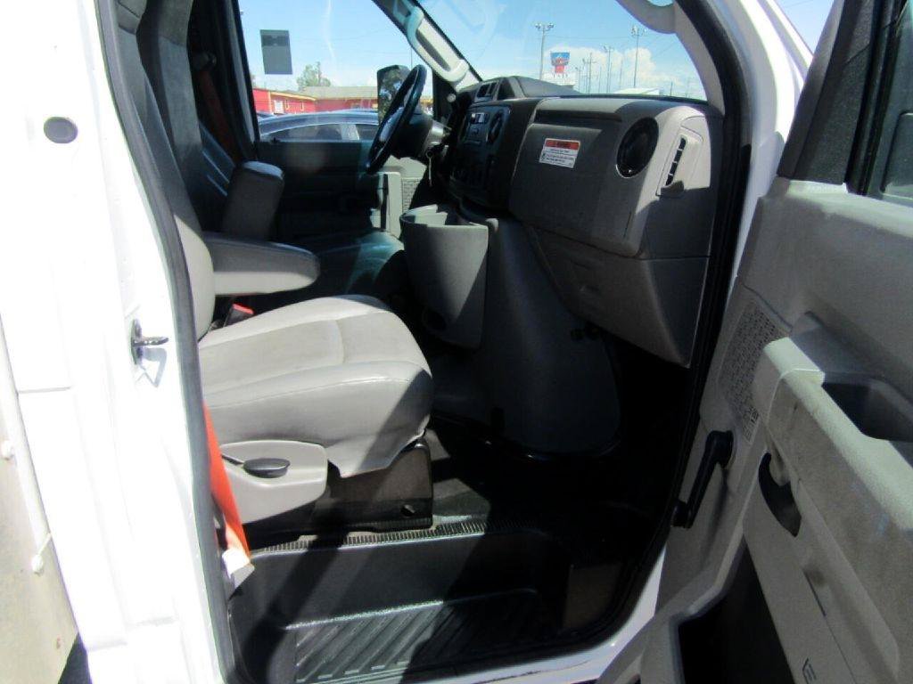 Used 2016 Ford E-350 and Econoline 350 Super Duty RWD image 15