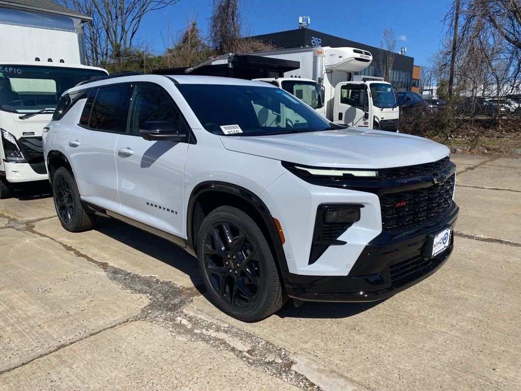 New 2026 Chevrolet Traverse RS w/ LPO, Floor Liner Package