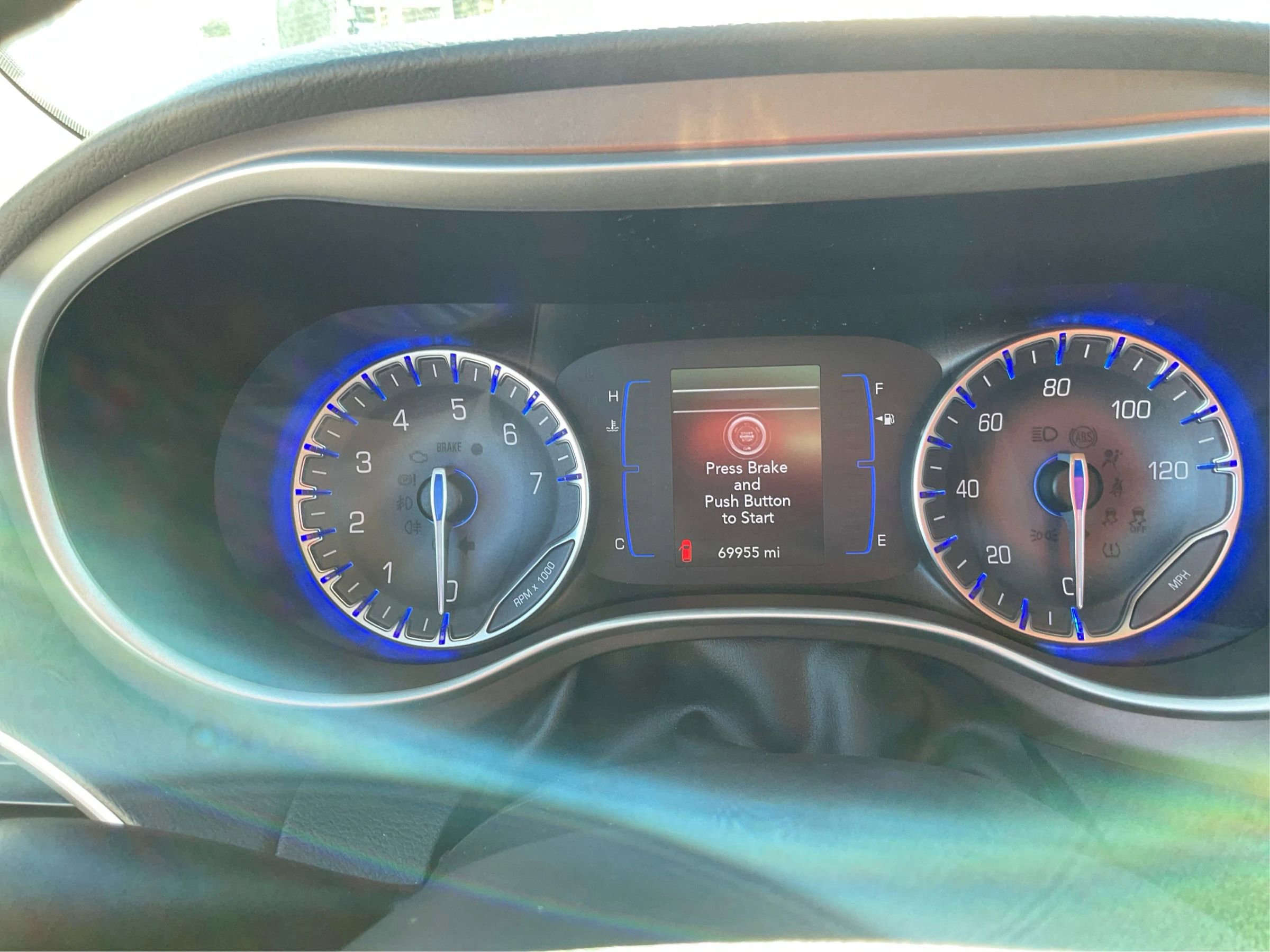 Used 2018 Chrysler Pacifica Touring Plus w/ Tire & Wheel Group image 15