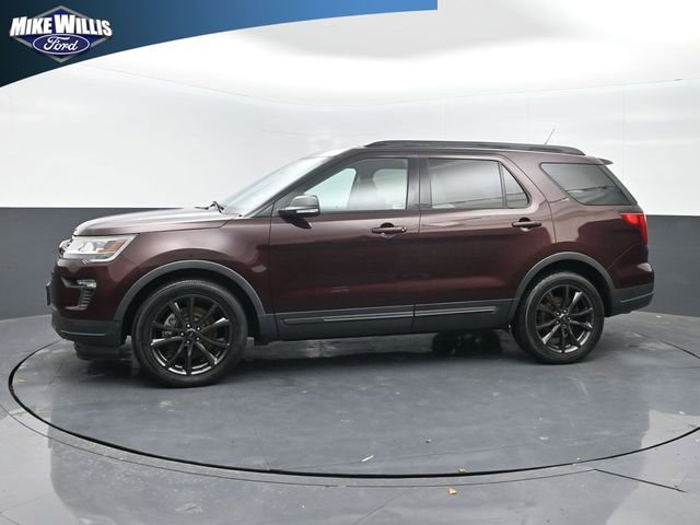 Used 2019 Ford Explorer XLT w/ Equipment Group 202A FWD image 4