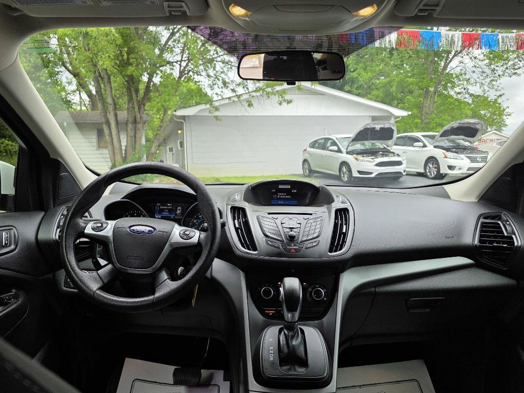 Used 2016 Ford Escape SE FWD image 21