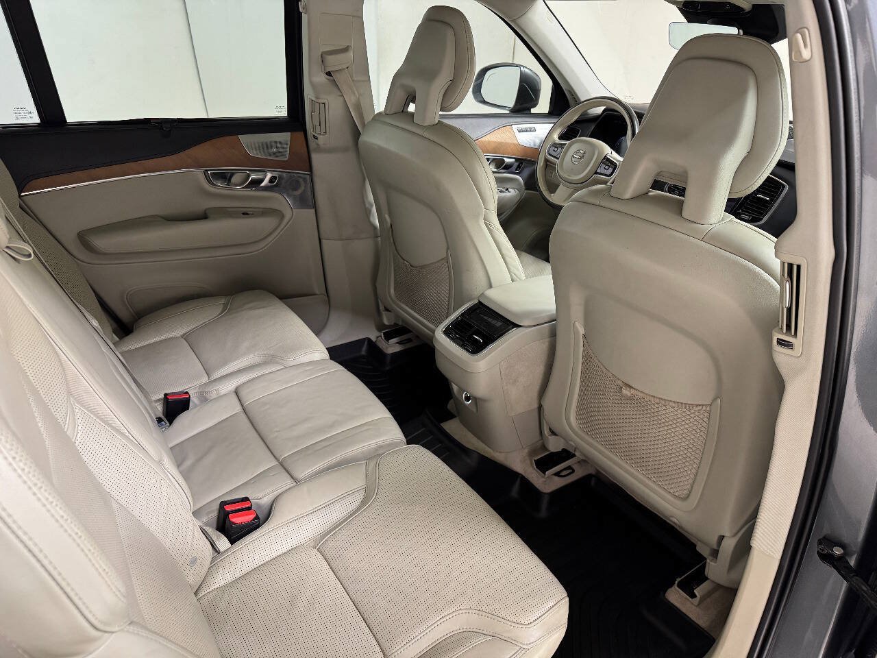 Used 2016 Volvo XC90 T6 Inscription w/ Vision Package AWD/4WD image 34