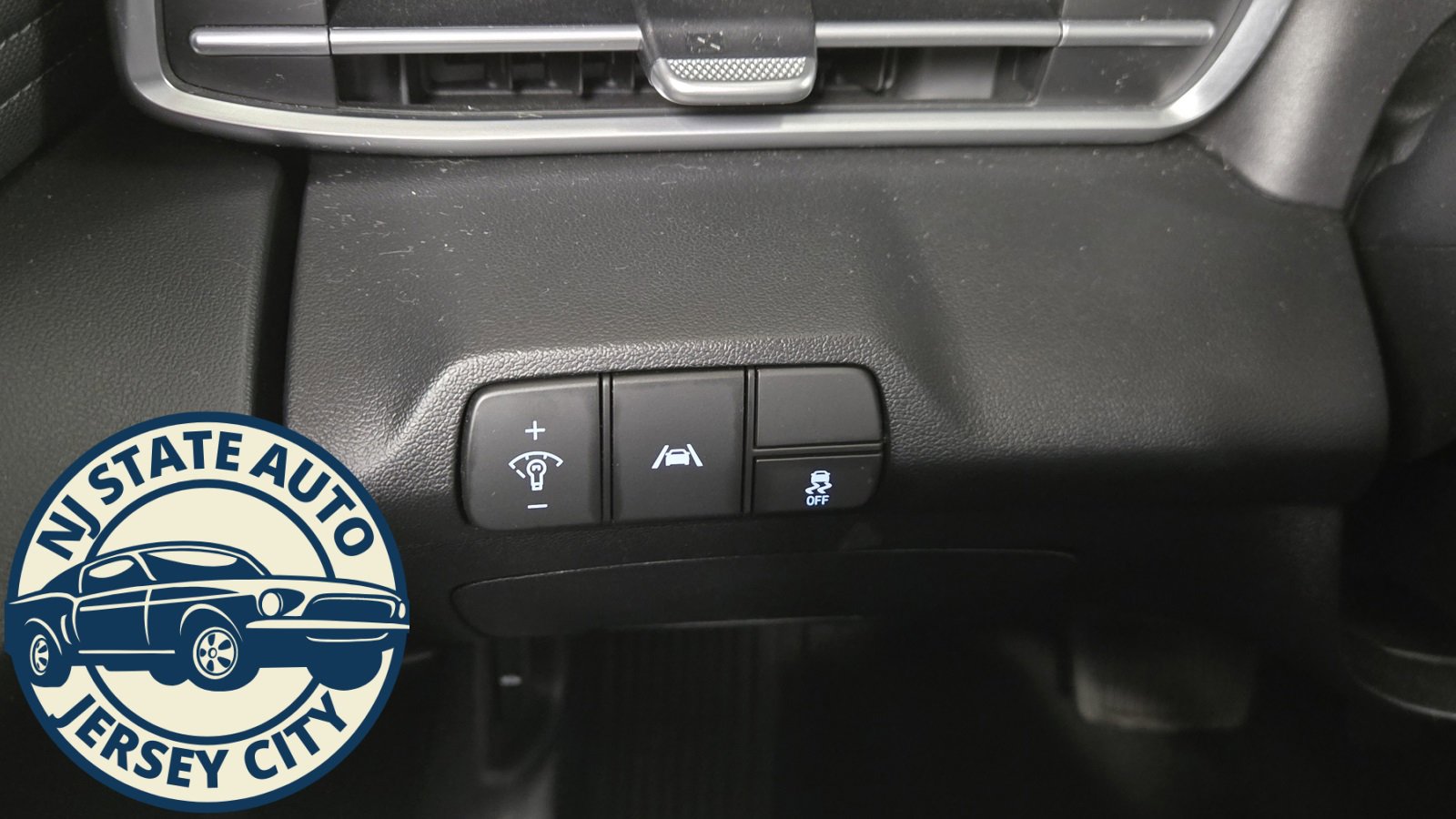 Used 2023 Hyundai Elantra SEL w/ Convenience Package image 19