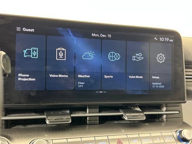 Used 2024 Hyundai Kona Limited FWD image 35