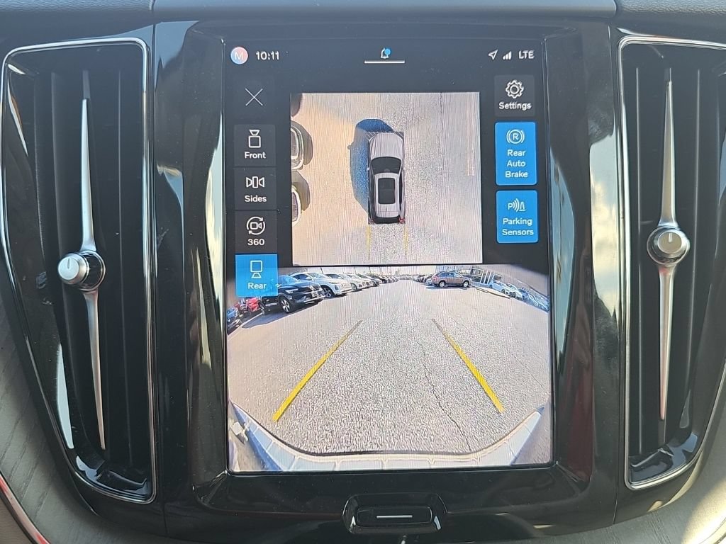 Certified 2024 Volvo XC60 T8 Plus w/ Protection Package Premier AWD/4WD image 9