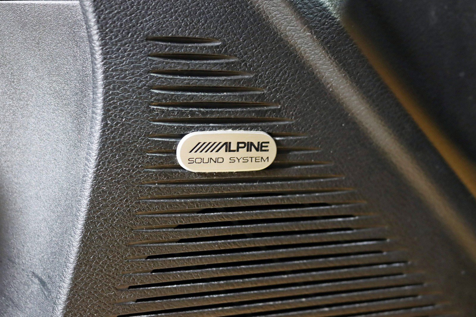 Used 2018 Dodge Challenger SXT Plus image 31