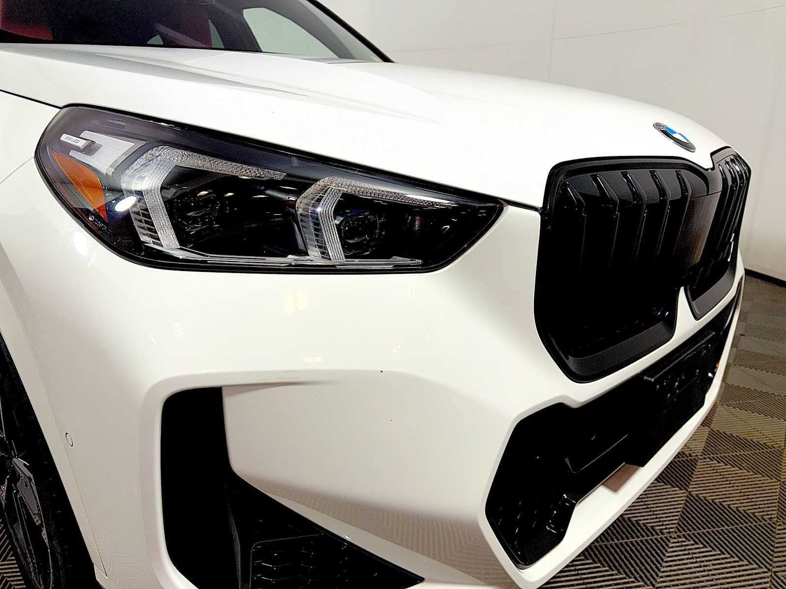 Certified 2023 BMW X1 xDrive28i w/ M Sport Package AWD/4WD image 25