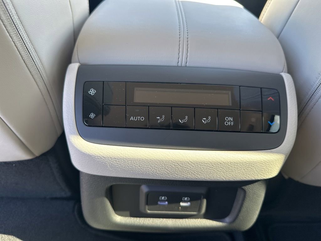 New 2026 Nissan Pathfinder SL FWD image 23