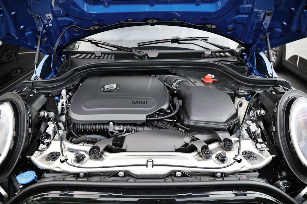 New 2026 MINI Cooper 2-Door Hardtop FWD image 26