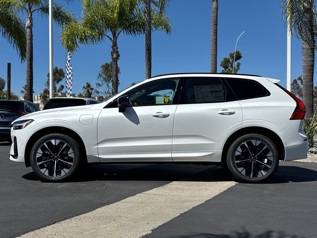 New 2026 Volvo XC60 T8 Plus w/ Protection Package Premier AWD/4WD image 2
