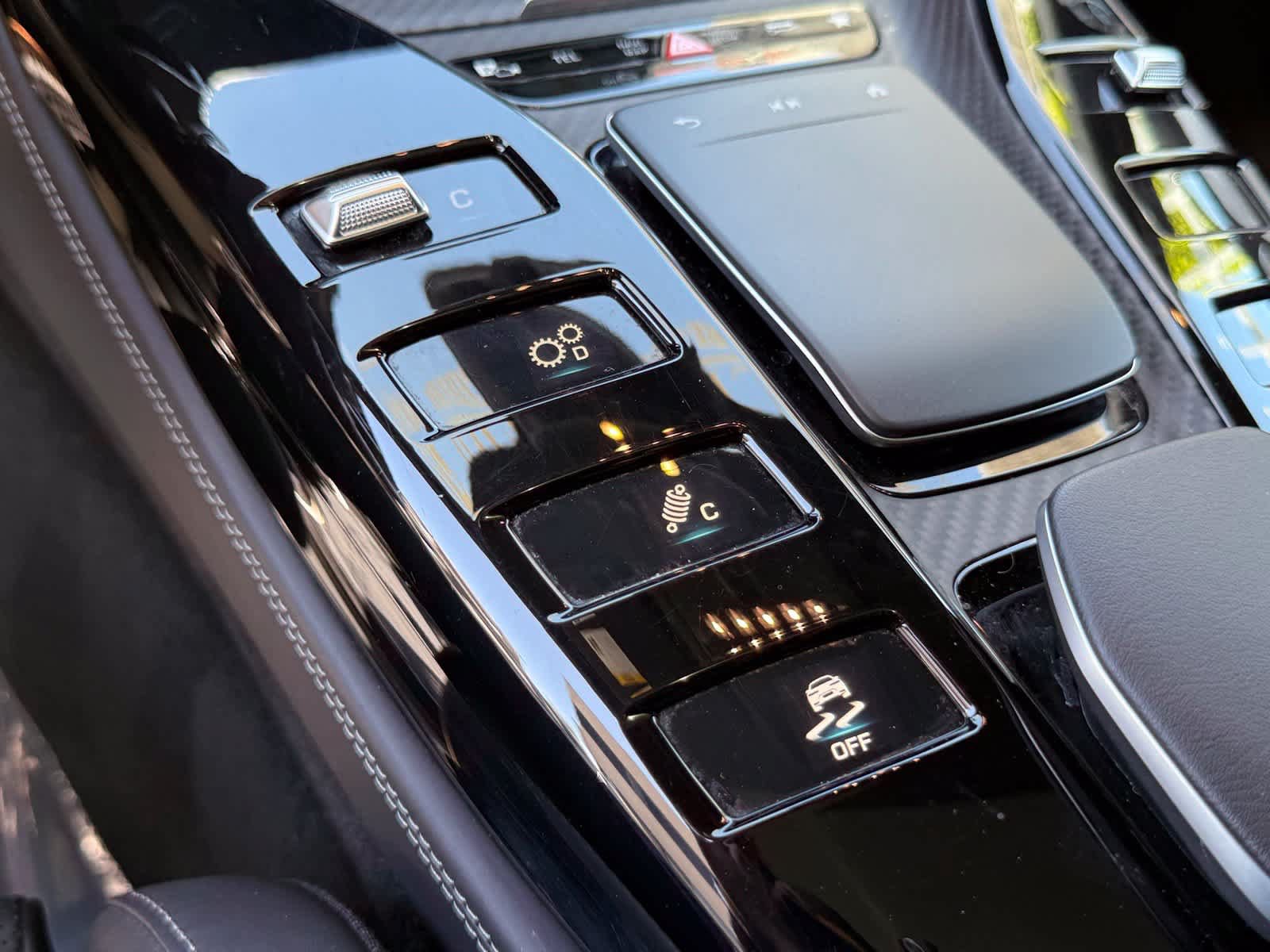 Used 2024 Mercedes-Benz AMG GT 53 image 30