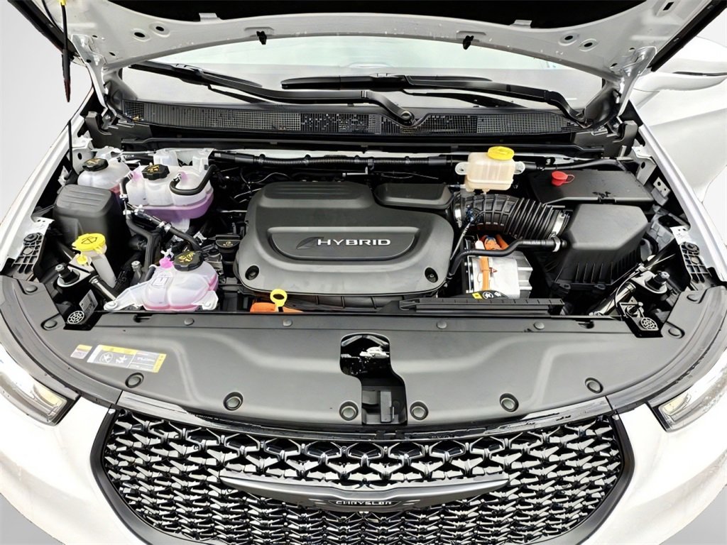 New 2022 Chrysler Pacifica Touring-L w/ S Appearance Package image 27