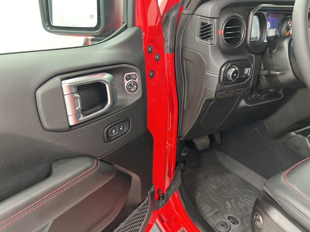 Used 2025 Jeep Wrangler Unlimited Rubicon image 21