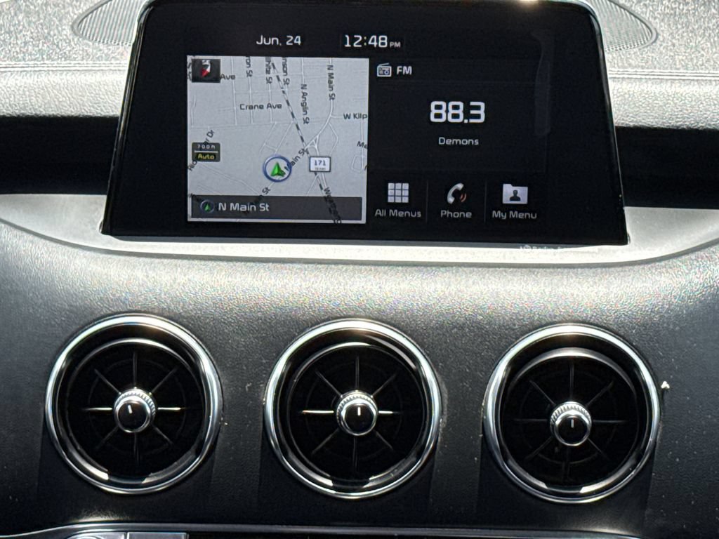 Used 2018 Kia Stinger GT2 AWD/4WD image 12