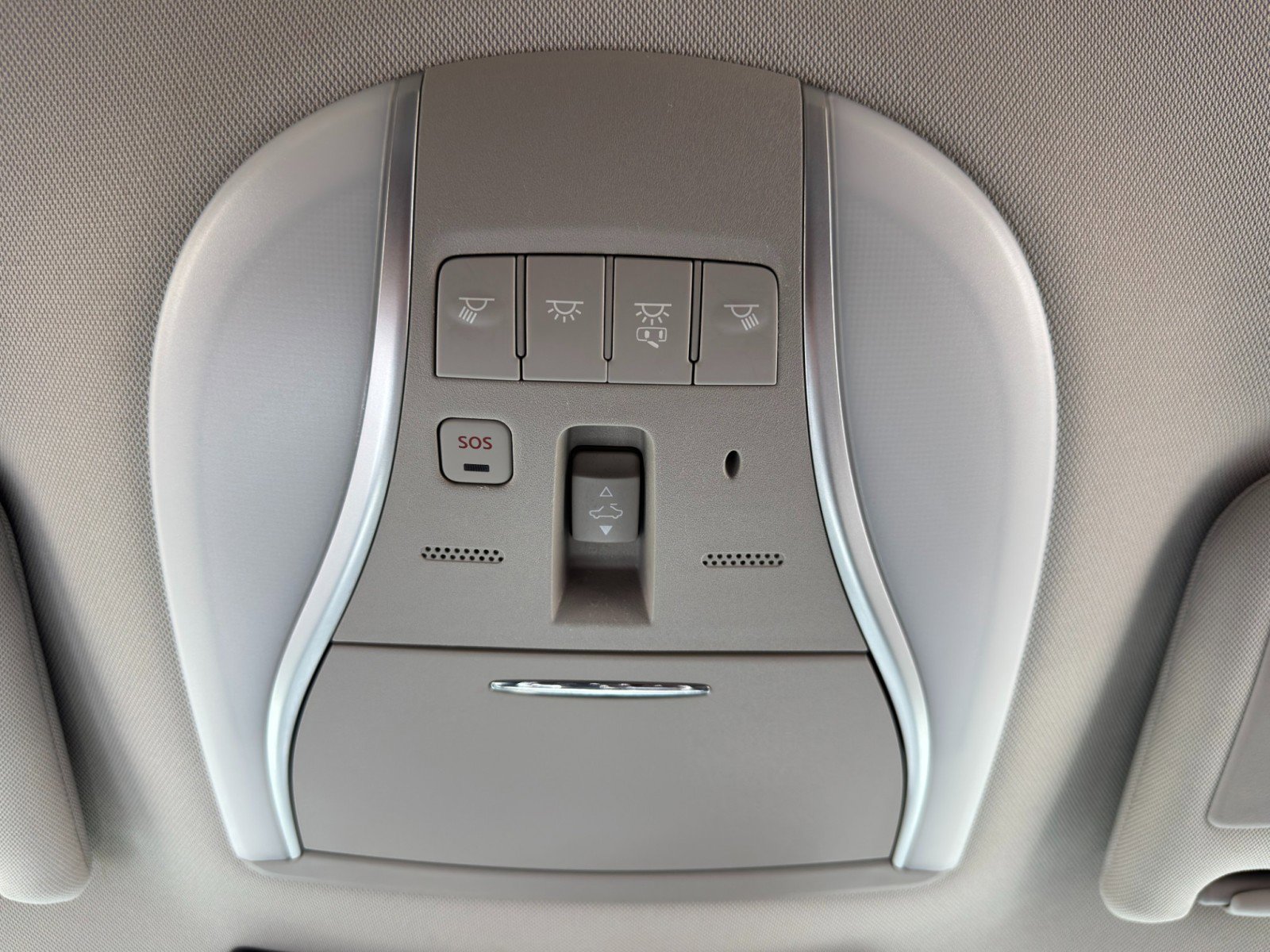 Used 2019 INFINITI Q70 Luxe RWD image 35
