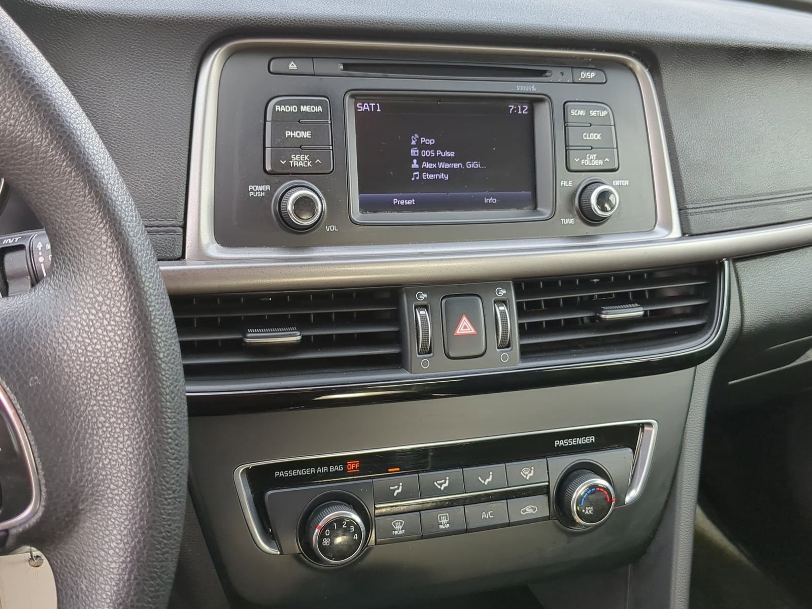 Used 2017 Kia Optima LX image 29