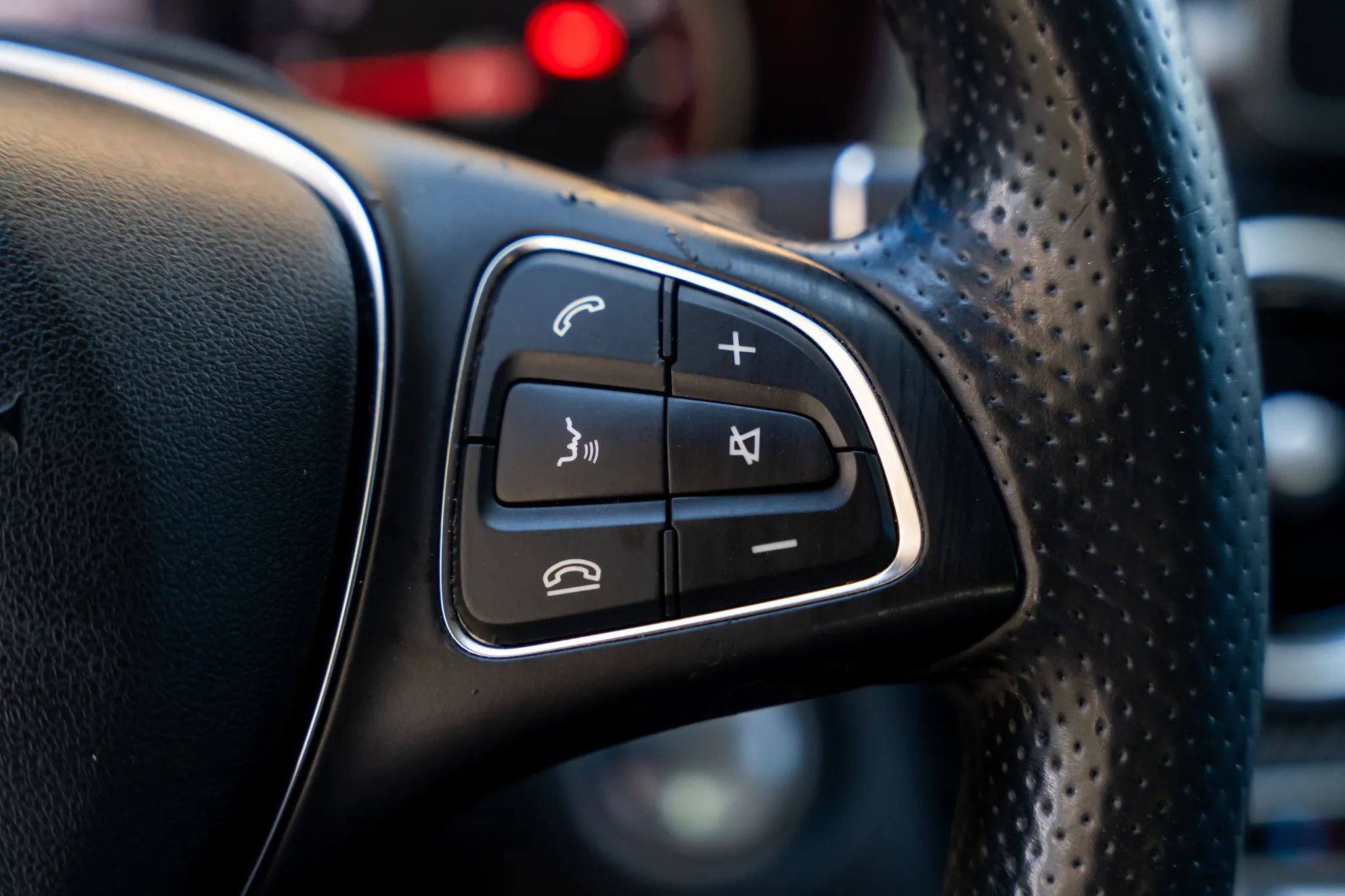 Used 2015 Mercedes-Benz C 300 Sedan w/ Premium 1 Package image 60