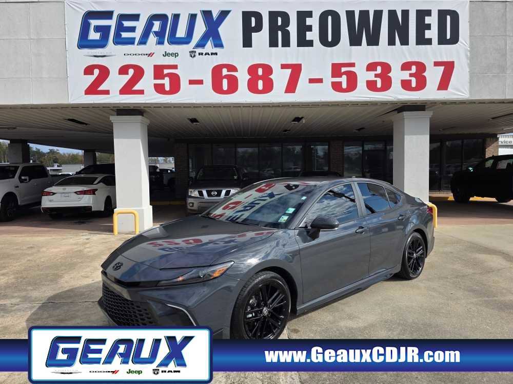 Used 2025 Toyota Camry SE