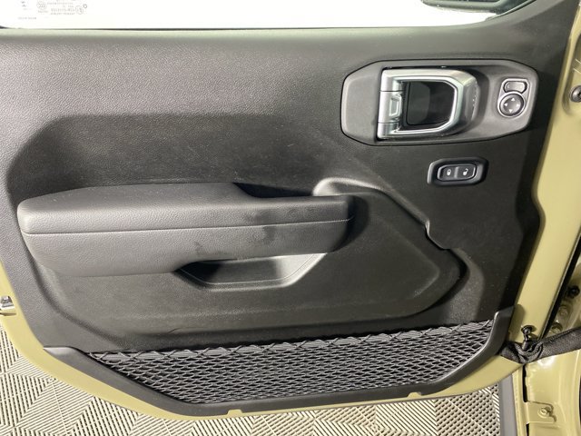 Used 2025 Jeep Wrangler Unlimited Sport AWD/4WD image 13