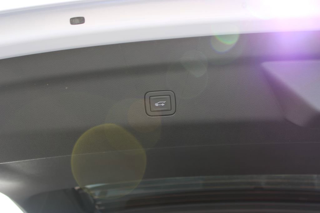 New 2026 Chevrolet Suburban High Country image 16