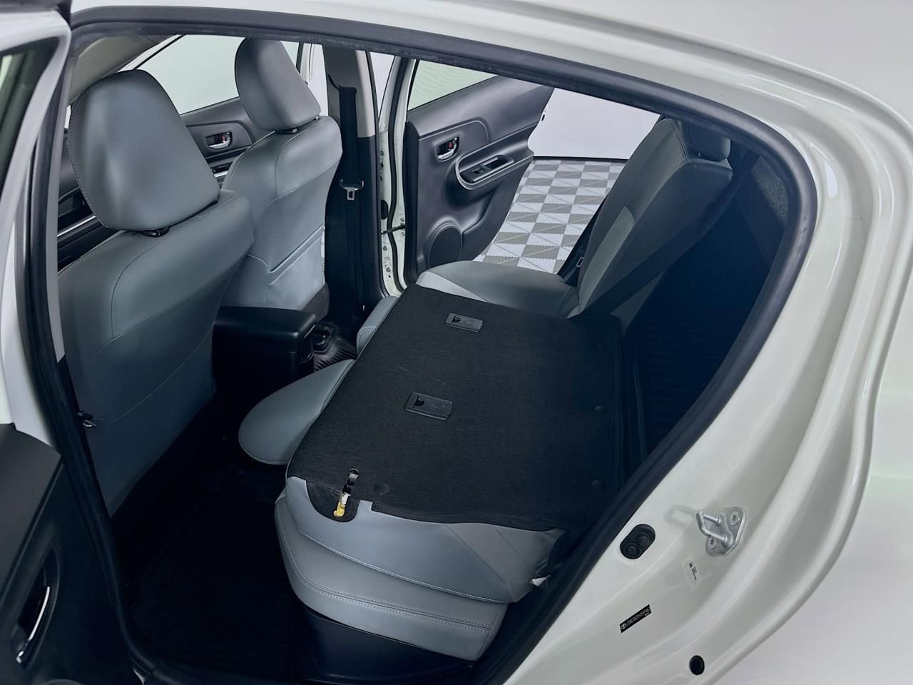 Used 2017 Toyota Prius C Four image 33