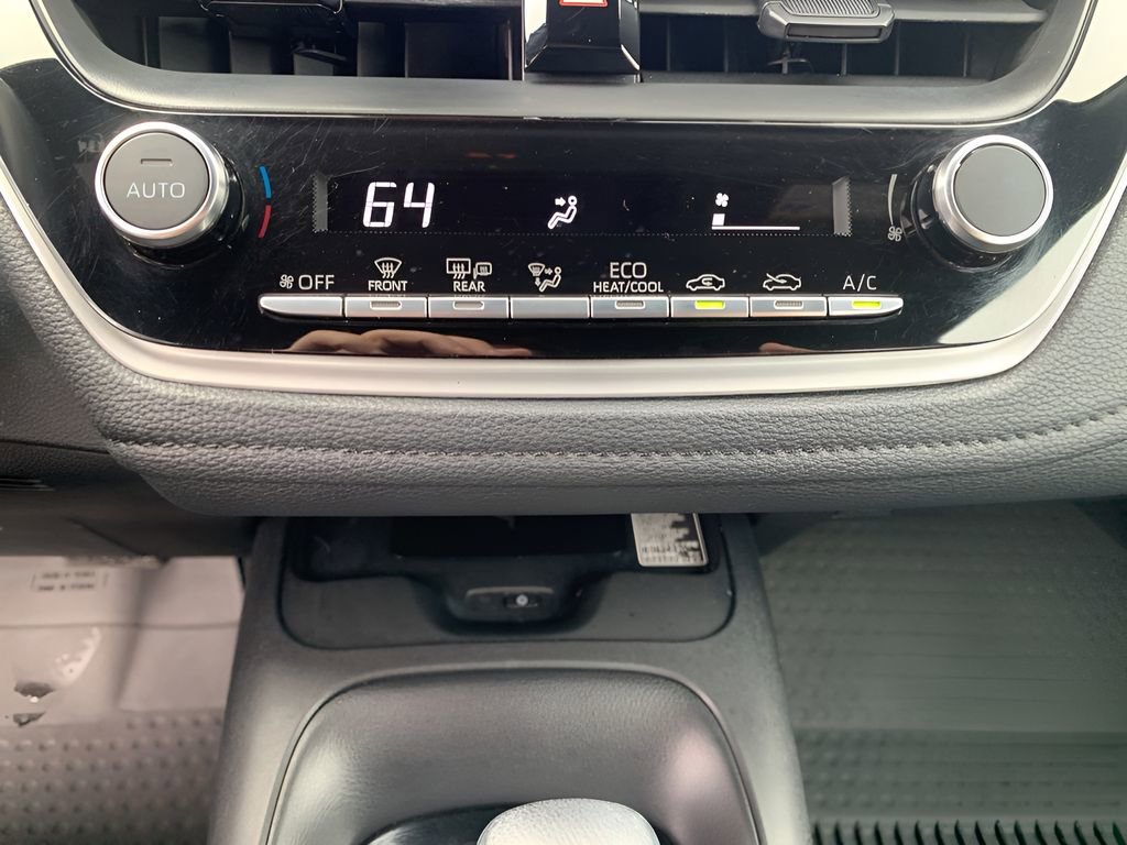 Used 2024 Toyota Corolla SE image 22