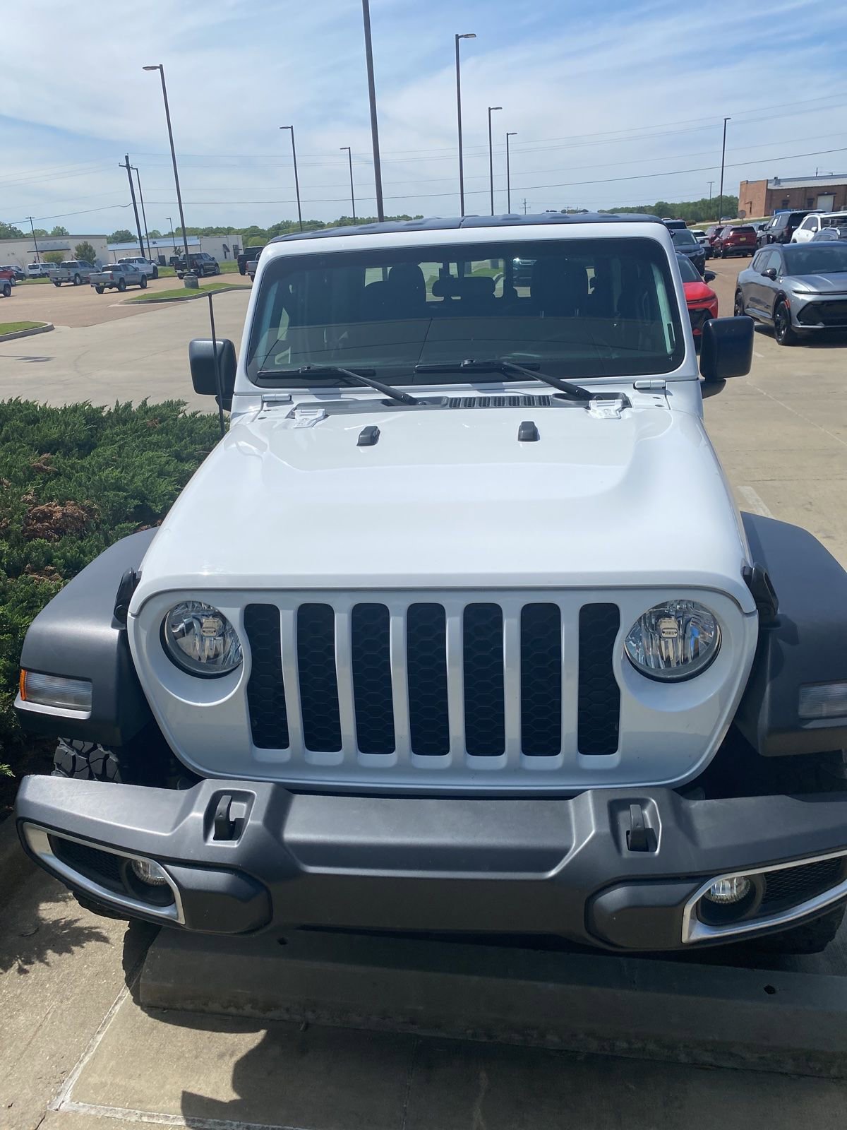 Used 2023 Jeep Gladiator Sport w/ Trailer Tow Package image 2