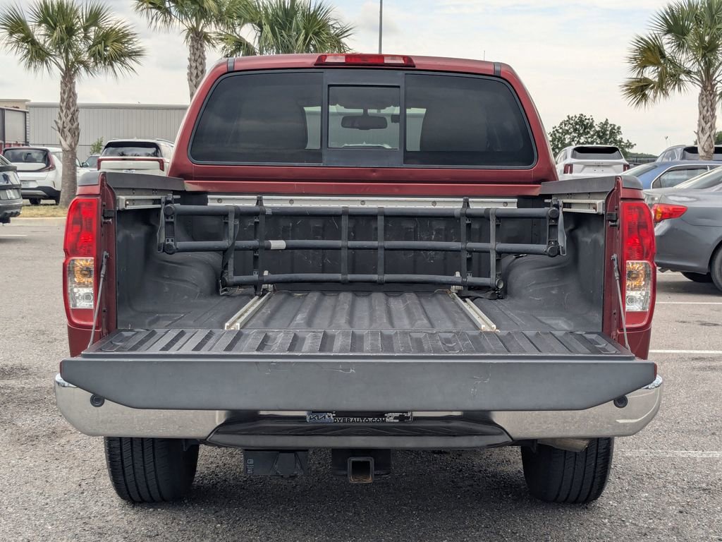 Used 2015 Nissan Frontier SV w/ SV Value Truck Package RWD image 15