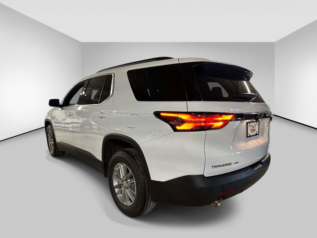Used 2023 Chevrolet Traverse LT AWD/4WD image 3