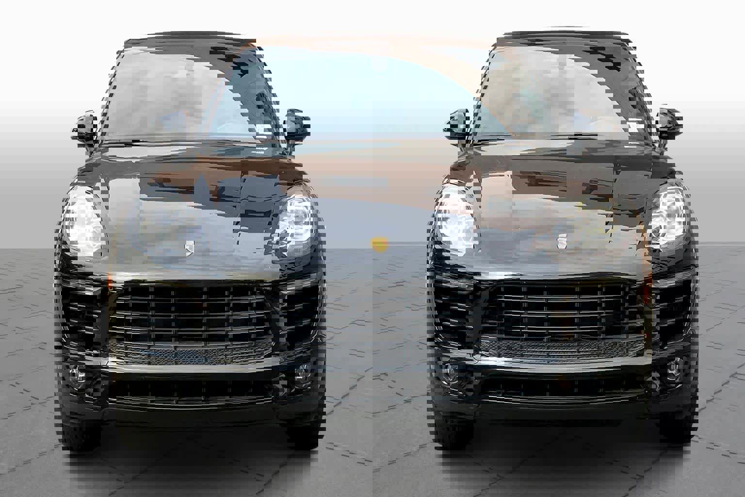 Used 2016 Porsche Macan S image 3