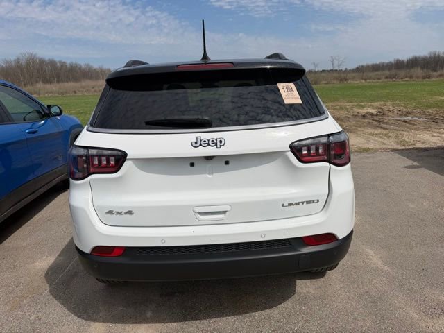 Used 2025 Jeep Compass Limited AWD/4WD image 9