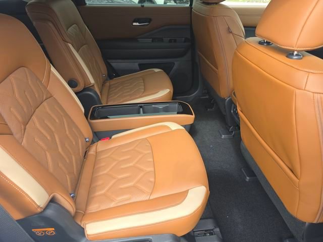 New 2026 Nissan Pathfinder Platinum image 20