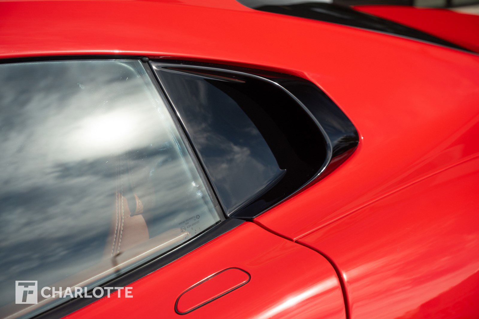 Used 2013 SRT Viper GTS w/ GTS Laguna Interior Pkg image 11