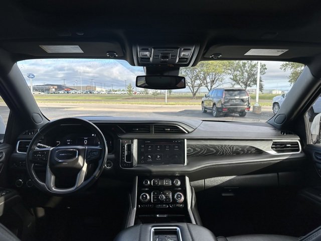 Used 2023 GMC Yukon Denali image 9
