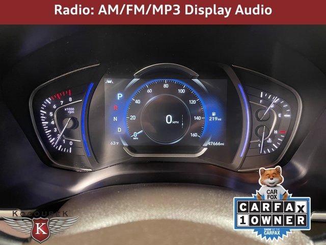 Used 2020 Hyundai Santa Fe SEL w/ Convenience Package image 16