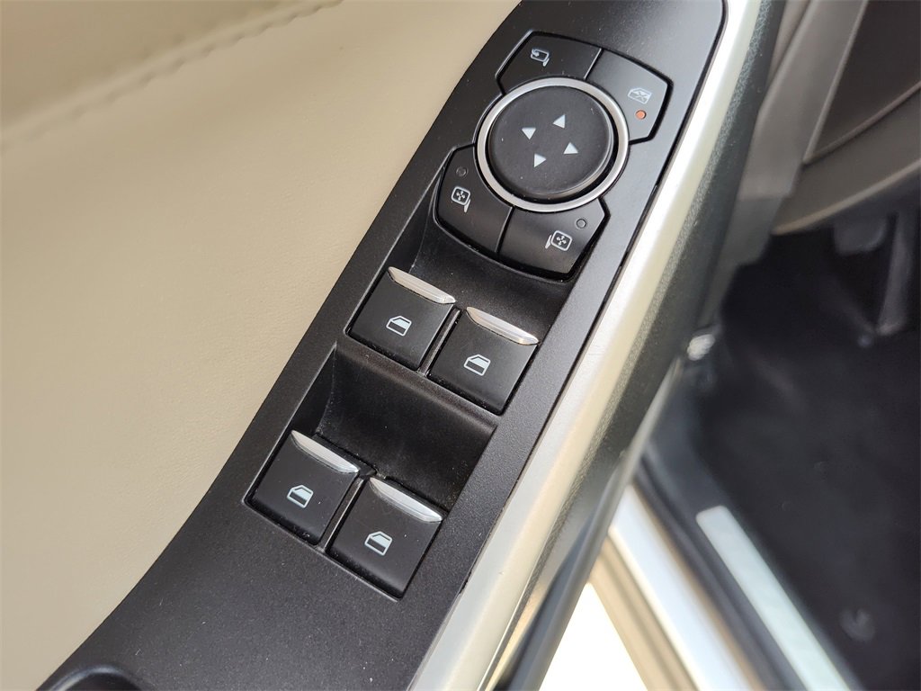 Used 2021 Ford Explorer Limited w/ Equipment Group 301A image 23