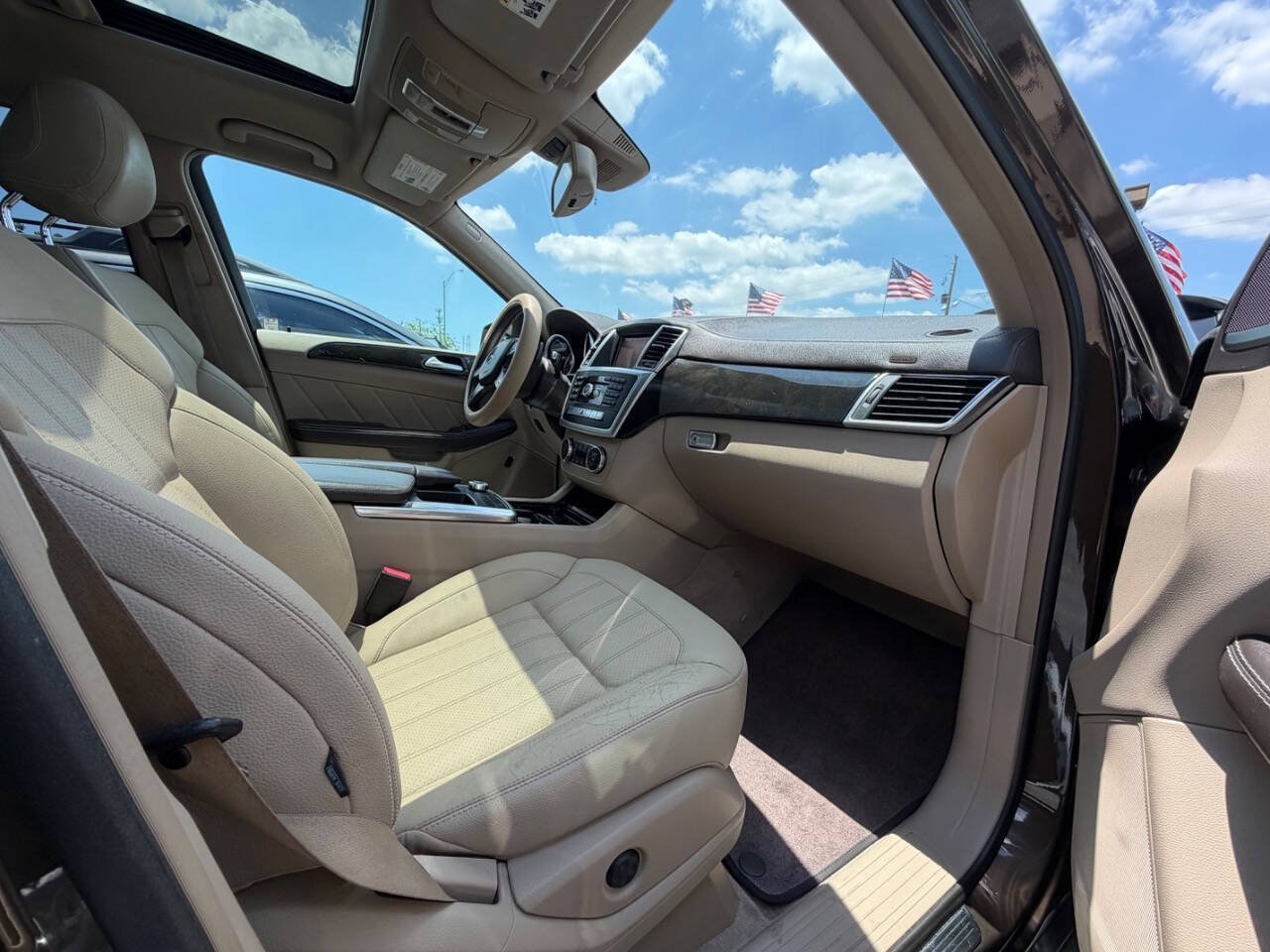 Used 2016 Mercedes-Benz GL 450 4MATIC image 26