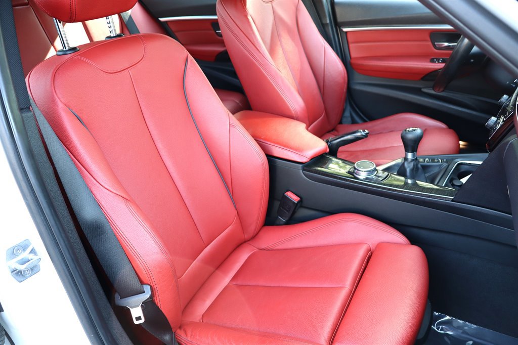 Used 2016 BMW 340i xDrive Sedan image 20