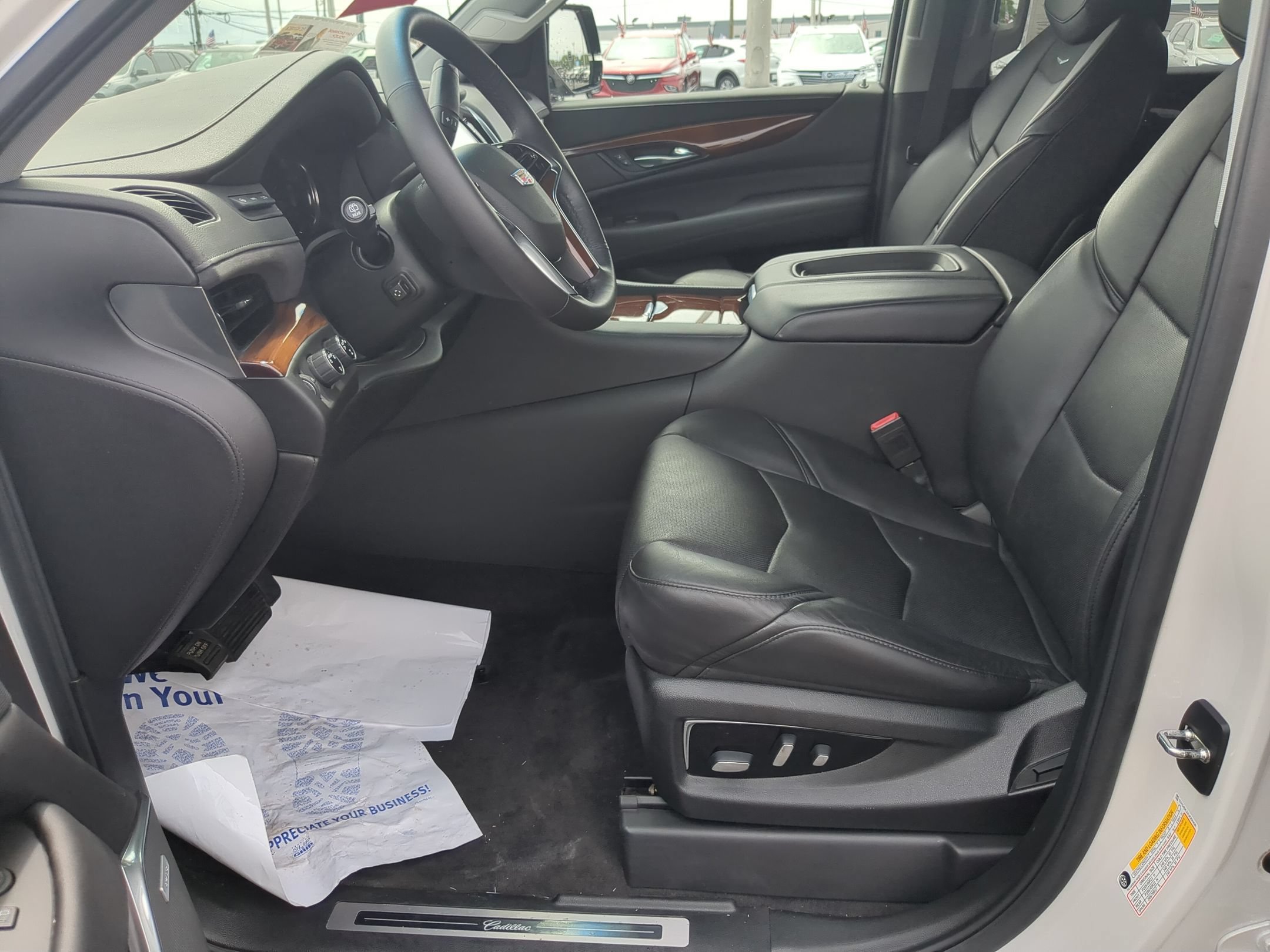 Certified 2020 Cadillac Escalade Luxury AWD/4WD image 17
