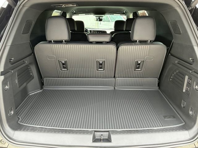 New 2026 Chevrolet Traverse High Country image 16