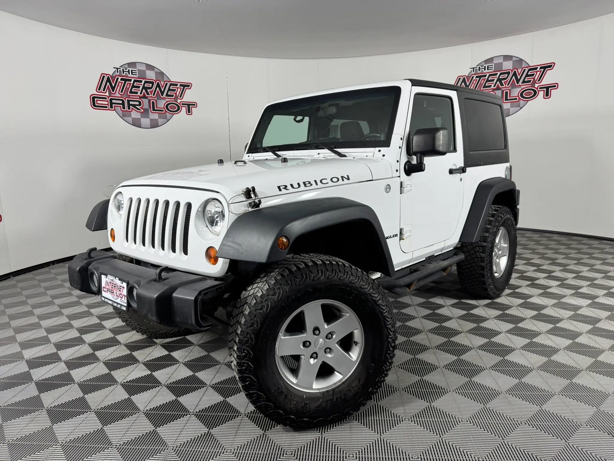 Used 2011 Jeep Wrangler Rubicon w/ Dual Top Group AWD/4WD video 1