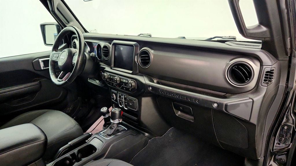 Used 2022 Jeep Wrangler Unlimited Sport AWD/4WD image 24